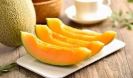 吃鸡腿配哈密瓜美食视频,鸡腿与哈密瓜的绝妙邂逅