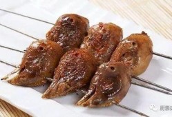 刘大瓜吃麻辣鸡头视频,辣味十足，网友直呼过瘾！