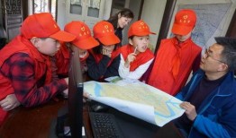 新里镇中心小学吃瓜视频,校园欢乐瞬间