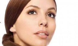 吃小瓜能美白吗女生视频,吃小瓜美白法，女生视频大揭秘！”