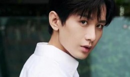 成毅吃瓜直拍是真的吗视频,真相揭秘还是炒作？