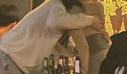 王奕吃瓜完整视频播放,揭秘娱乐圈幕后故事