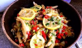 酸辣鸡瓜吃货视频下载,视频下载带你领略地道风味